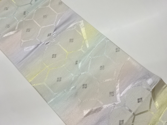 リサイクル　プラチナ二重箔地紙に亀甲・花菱模様織出し袋帯